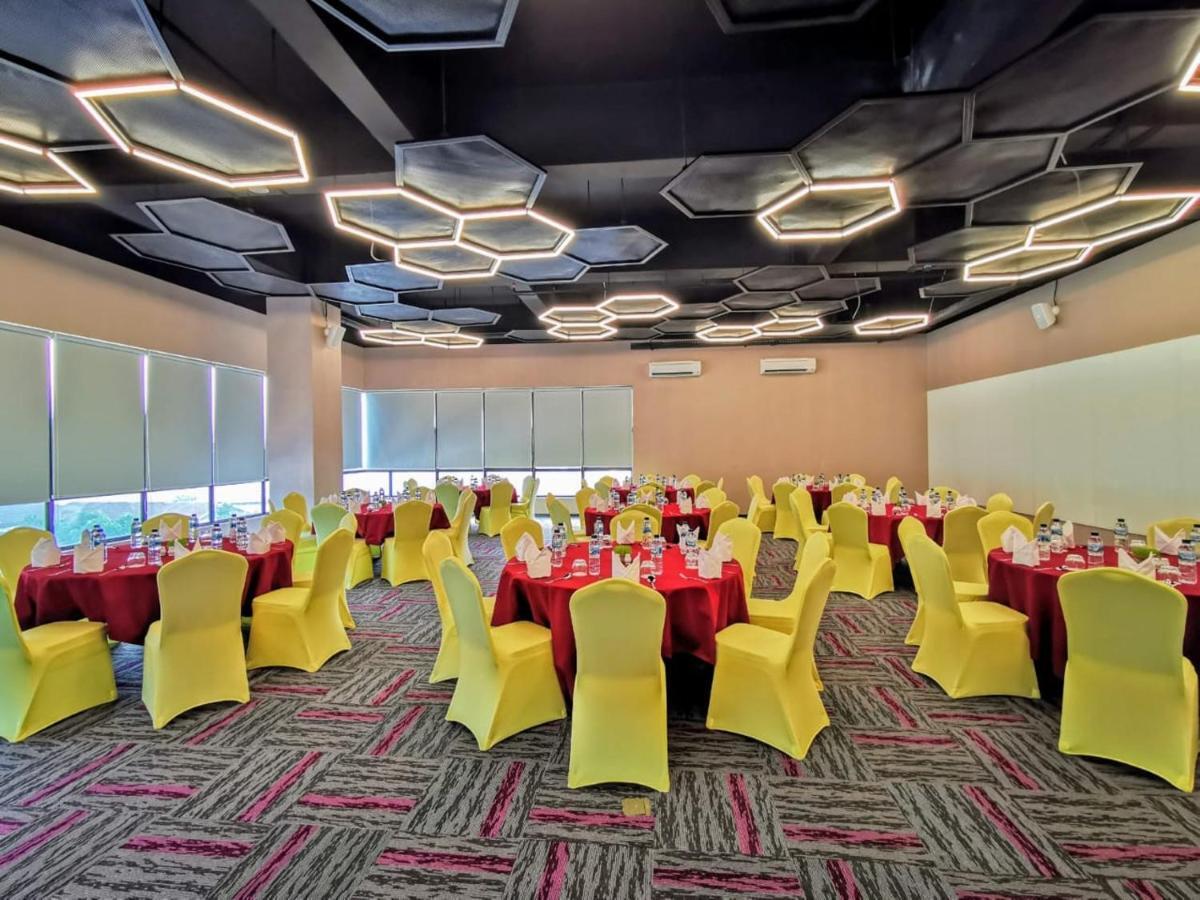 The Zuri Dumai Hotel Luaran gambar